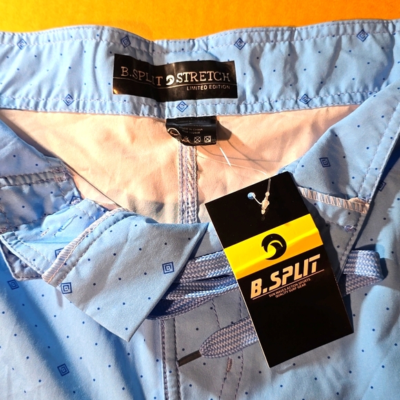 B. SPLIT swimming trunks. Mens large - Picture 2 of 3